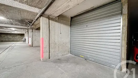 Parking - Garage Vente Bagnols-sur-Cèze   14000€