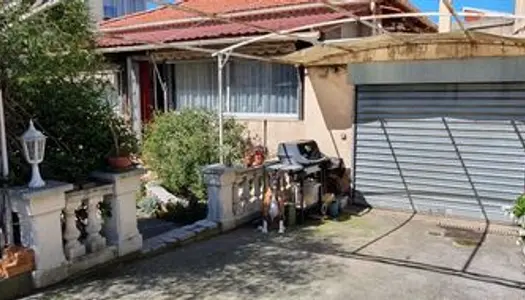 Vends Maison individuelle de plain-pied 96m² - 2 ch avec garage Toulon Ouest Toulon (83) 