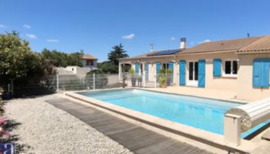 6 pièces 134 m2 700 m2 Uchaud piscine et T2 indépendant 