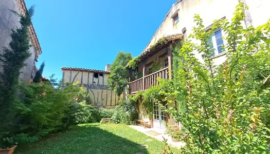 Agréable Maison en Pierre du Moyen Age 