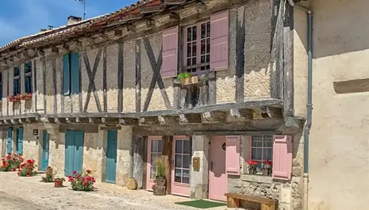 Maison de village rénovée avec piscine et vues 