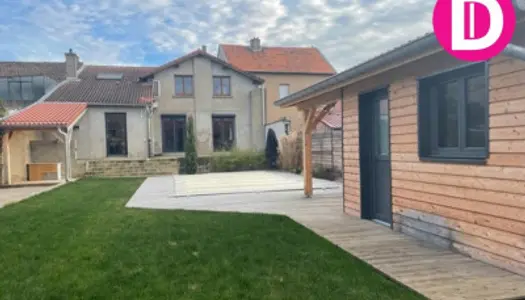 Maison 10 pièces 269 m²