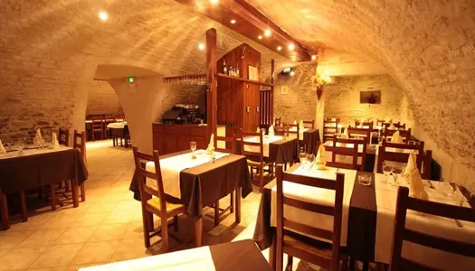 Dpt Haute-Saône (70), à vendre CHAMPLITTE Murs et Fonds Hôtel - Restaurant