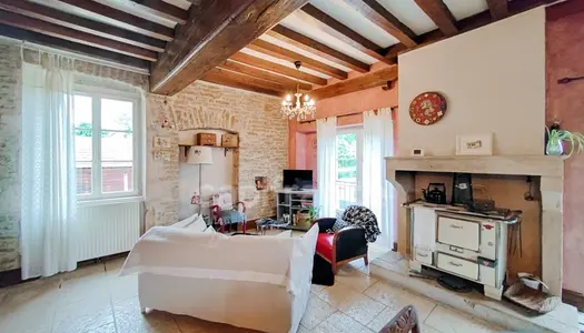 Dpt Saône et Loire (71), à vendre SAINT DESERT proche de Givry maison P5 terrain de 271 m² 