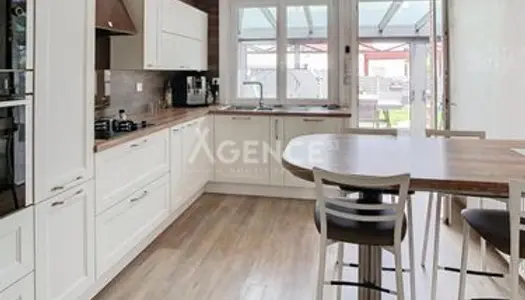 Maison 6 pièces 158 m² 