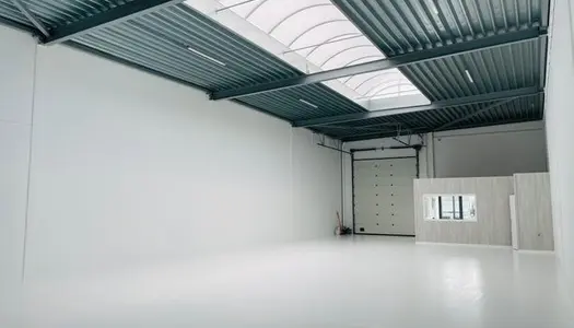 Bureau 250 m²