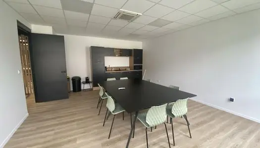 Bureau 169 m² 