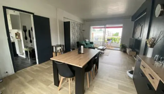 Appartement lumineux en plein centre-ville de Périgueux 