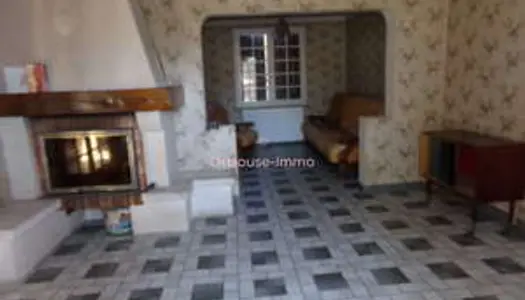 MAISON A RENOVER AVEC 994m2 DE TERRAIN -