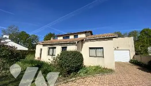 Maison 7 pièces 141 m²