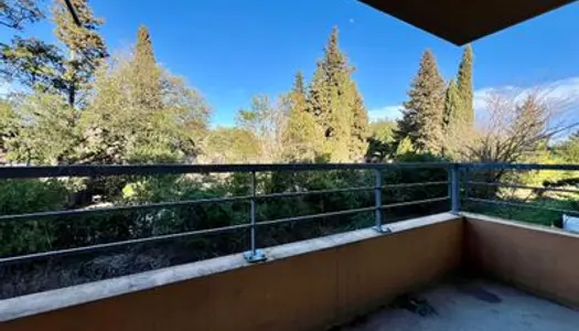 Vends appartement T2 49m² +terrasse 6m²+parking dans résidence sécurisée à Sorgues Vaucluse. 