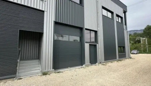 Local commercial 345 m²