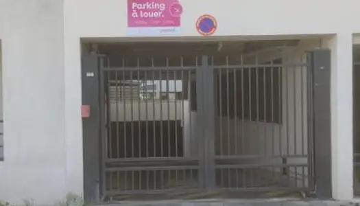 Parking 14 m² Pontoise 