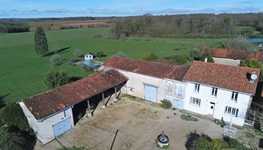 Maison 4 Chambres, Dépendances, Grand Terrain et Piscine