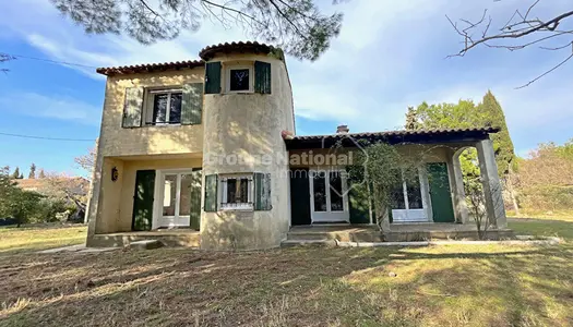 Vente Villa 118 m² à Arles 351 000 €