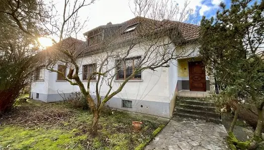 Maison 8 pièces 195 m²