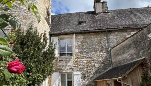 Dpt Corrèze (19), à vendre TURENNE maison P3 