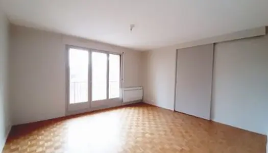 Appartement 1 pièce 33 m² - TOURS CENTRE - BOULEVARD BERANGER