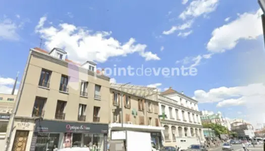 Local commercial 261 m² 