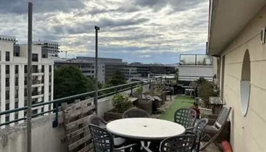 Colocation exceptionnelle 82m2 + 50m2 terrasse (métro ligne 14, 13) 