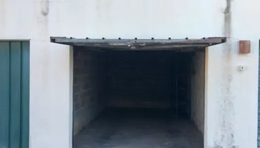 Garage a louer 
