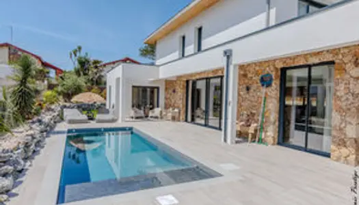 Magnifique Villa contemporaine Quartier Chiberta avec piscine et dépendance Studio 