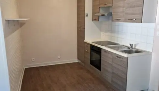 Appartement T5 en rez de chaussé de 110m2, avec vue sur la Dordogne en très bon état, 137 Avenue 