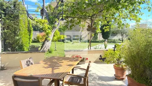 Carpentras - Maison avec piscine et studio