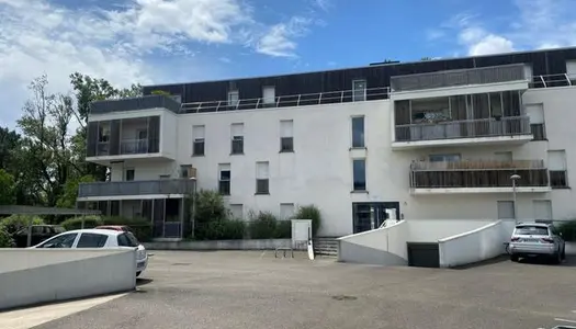 Parking - Garage Vente Villenave-d'Ornon   18000€