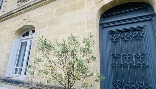 Belle maison pierre avec jardin et garage 