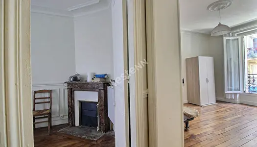 75011 Voltaire - Appartement 2 pieces 32 m2 immeuble Haussmannien. 