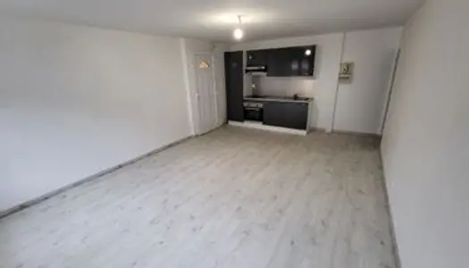 Bel appartement F2 tout équipé 