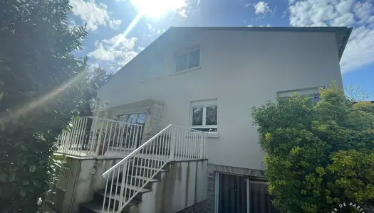 Maison 9 pièces 250 m²