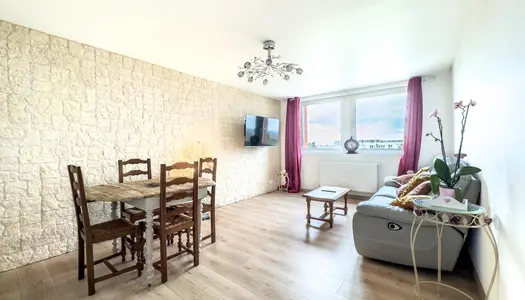 APPARTEMENT F2 ENTIÈREMENT RÉNOVÉ - APERÇU MER