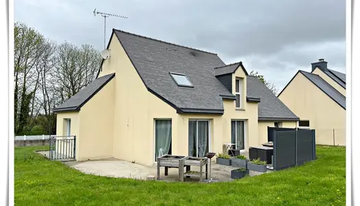 Dpt Morbihan (56), à vendre SAINT GONNERY maison P5 de 112 m² - Terrain de 956  - Plain pied 
