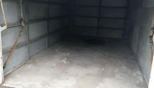 Garage / box de stockage a louer 90 