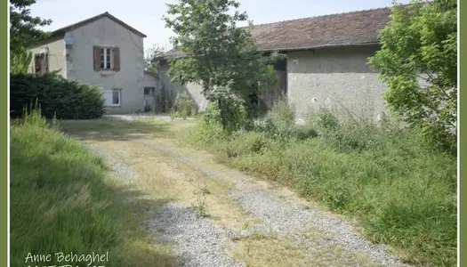 A vendre  maison et grange à rénover  - Terrain de 3440 m2 