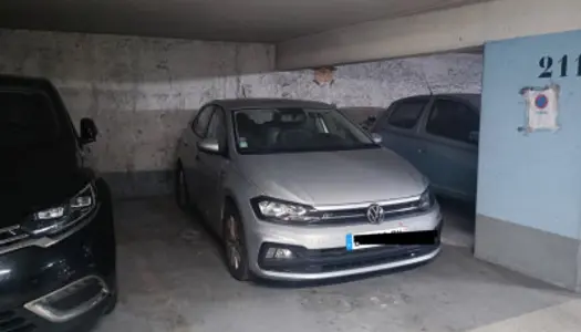 Parking/box 10 m² 