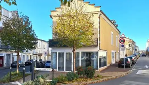 BUREAU de 140 m² - PERIGUEUX CENTRE 