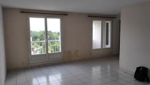 Appartement 5 pièces 92m² Balcon - Dernier étage 