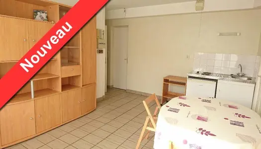 Location Appartement 29 m² à Famars 408 € CC /mois
