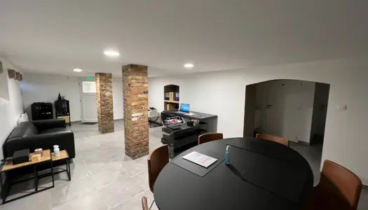 Bureau 1 pièce 41 m² 