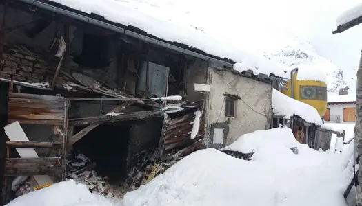 Maison de village à rénover BESSANS 