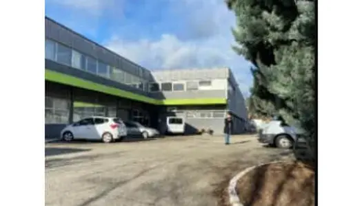 Locaux 376m² à vendre ZA Saint Etienne