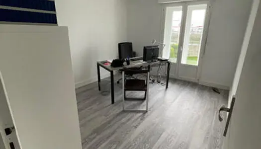 Vente local d'activité 200m² à Coetmieux RN12 