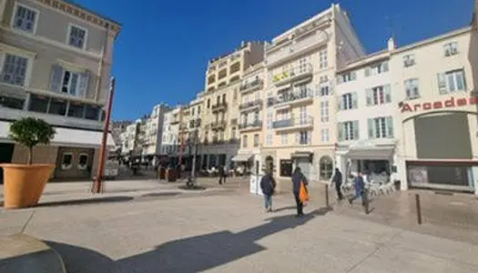 A louer local 70m² à Cannes rue d'Antibes