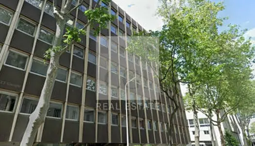 A louer bureaux aménagés de 120m² à Lyon 69006 