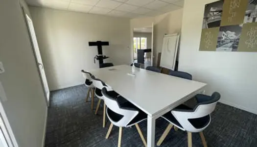 A louer bureaux très lumineux 200m² à Biganos