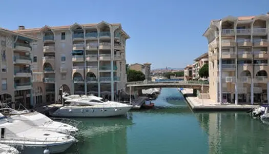 A louer local commercial 84m² Port Fréjus