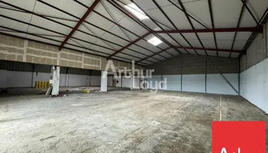Local 950m² à louer Chauray zone Mendes France